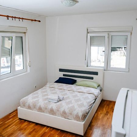 Apartman Stex Podgorica Buitenkant foto
