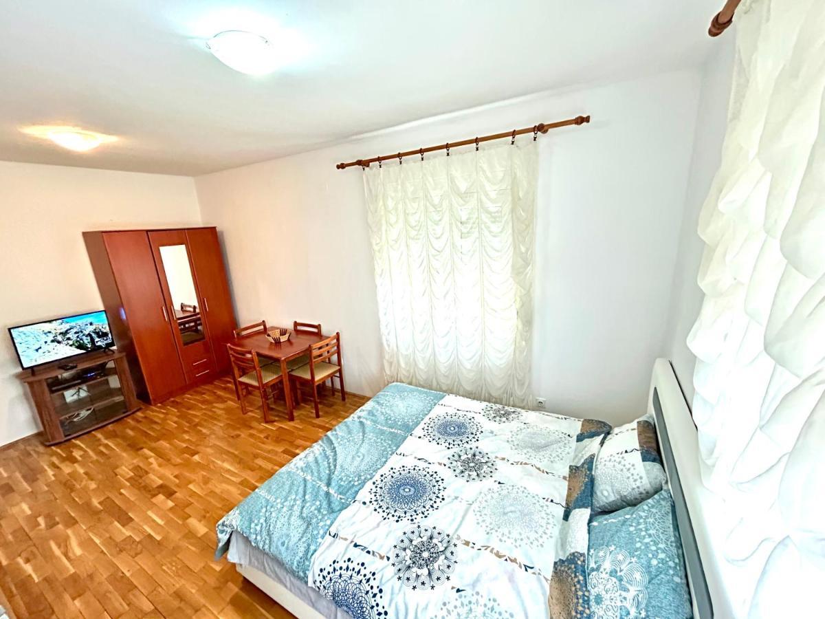 Apartman Stex Podgorica Buitenkant foto