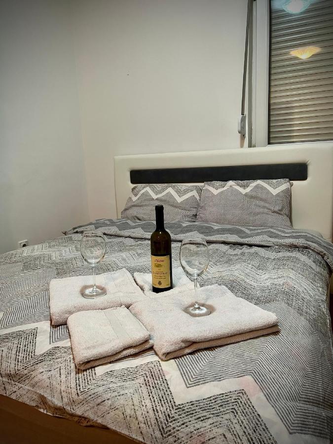 Apartman Stex Podgorica Buitenkant foto