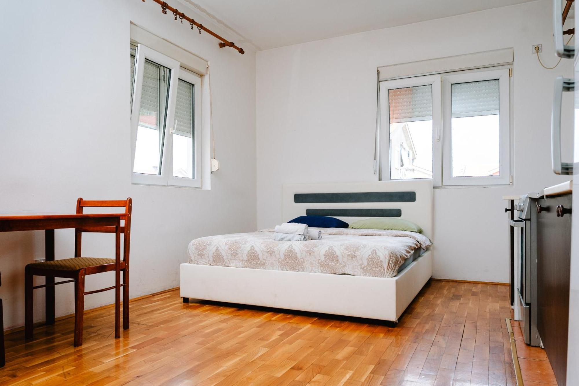 Apartman Stex Podgorica Buitenkant foto