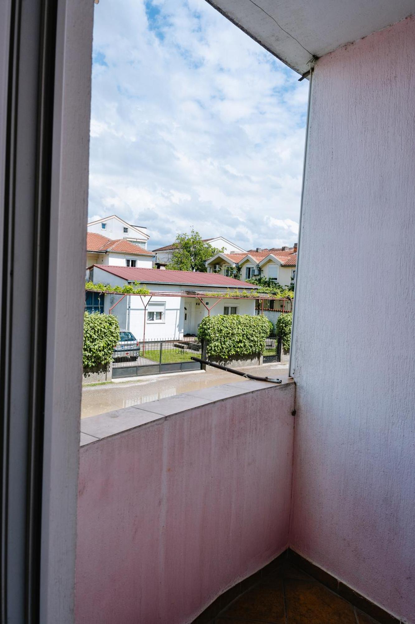Apartman Stex Podgorica Buitenkant foto